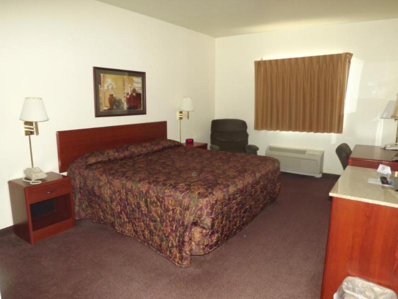 Super 8 By Wyndham Iola Ks Otel Dış mekan fotoğraf