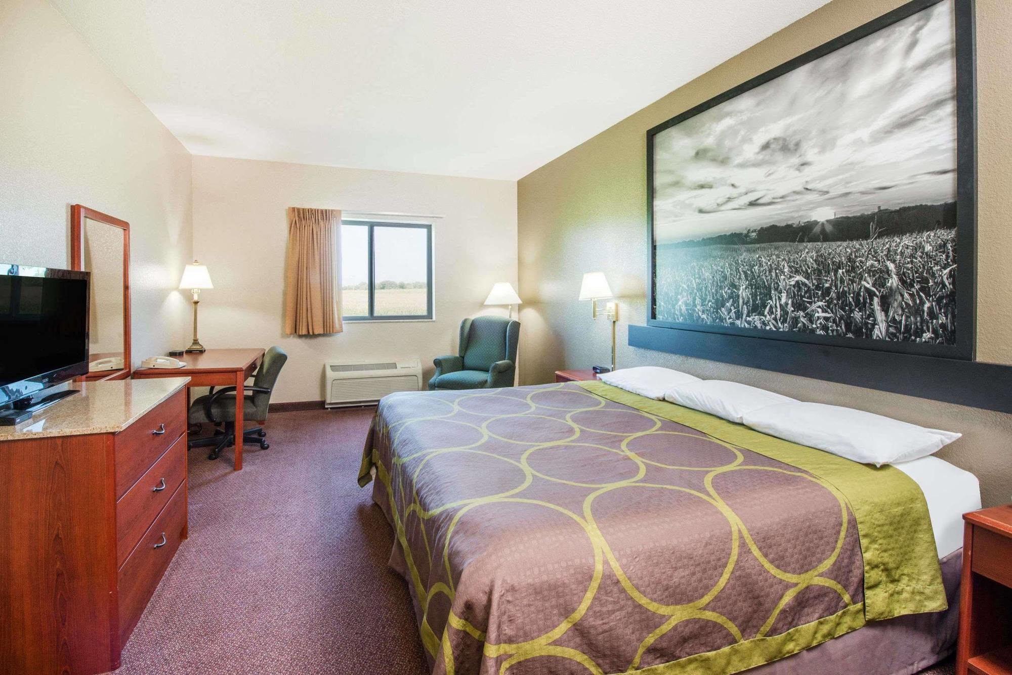Super 8 By Wyndham Iola Ks Otel Dış mekan fotoğraf