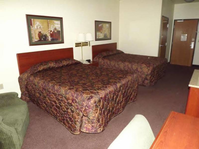 Super 8 By Wyndham Iola Ks Otel Dış mekan fotoğraf